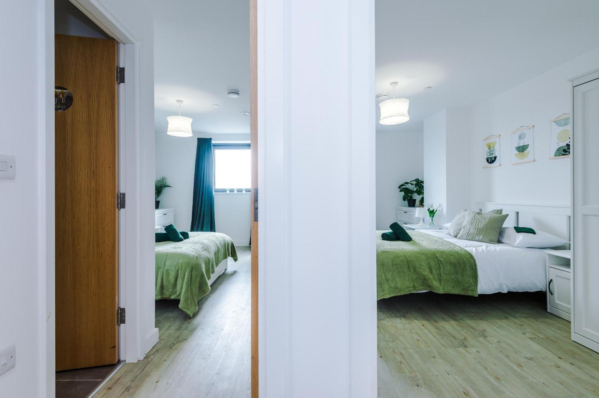 Apartment Stylish Apartment, Sleeps 6, Pool Table, Smart Tvs, Parking Available Manchester